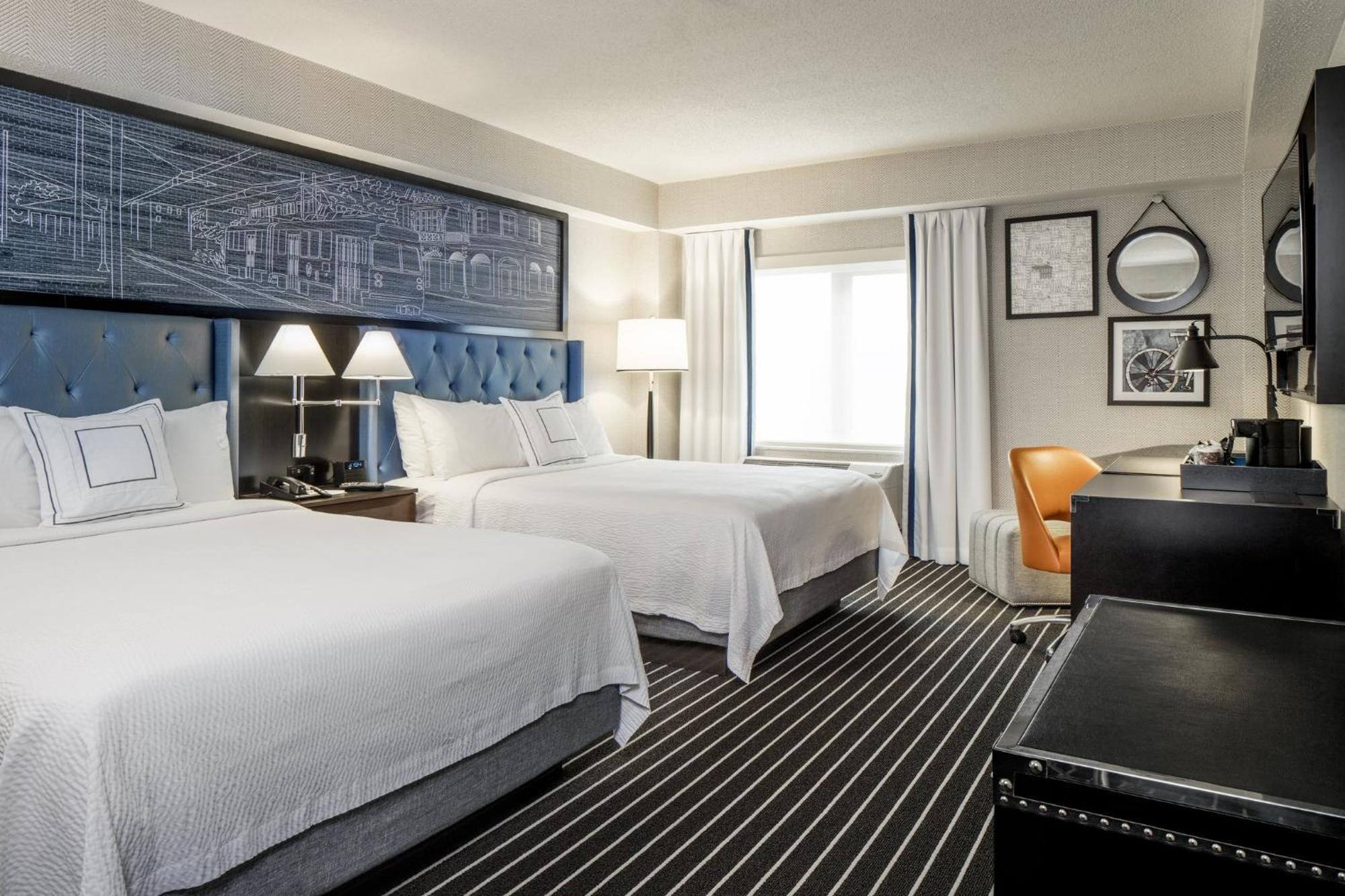 Courtyard By Marriott Boston Hotel