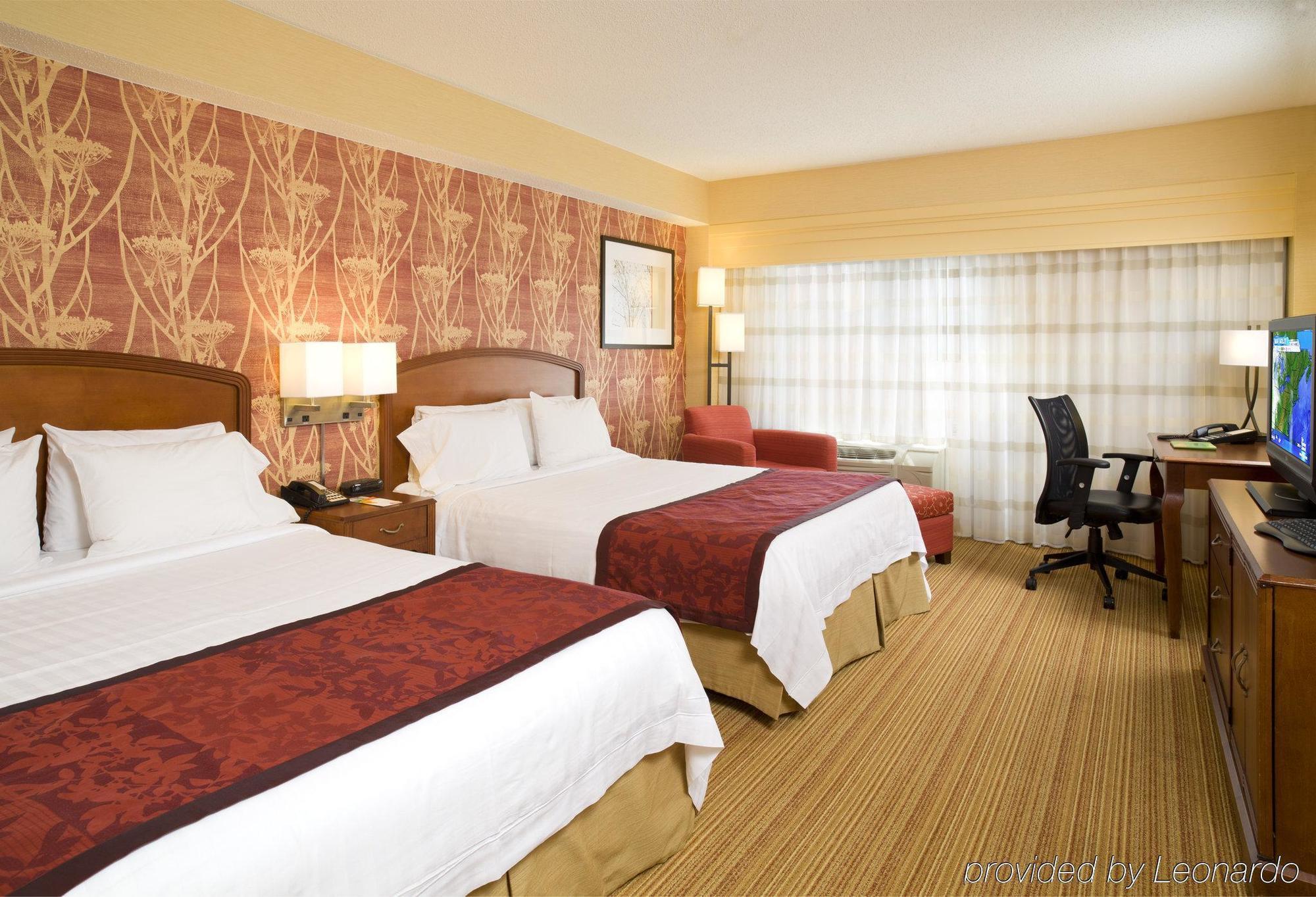 Courtyard By Marriott Boston Brookline
