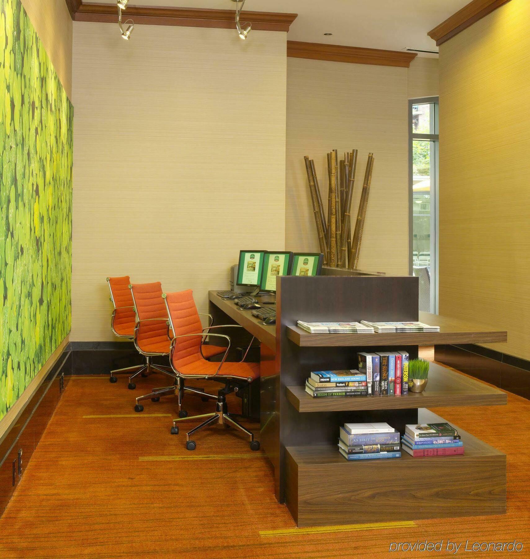 Hotel Courtyard By Marriott Boston Brookline