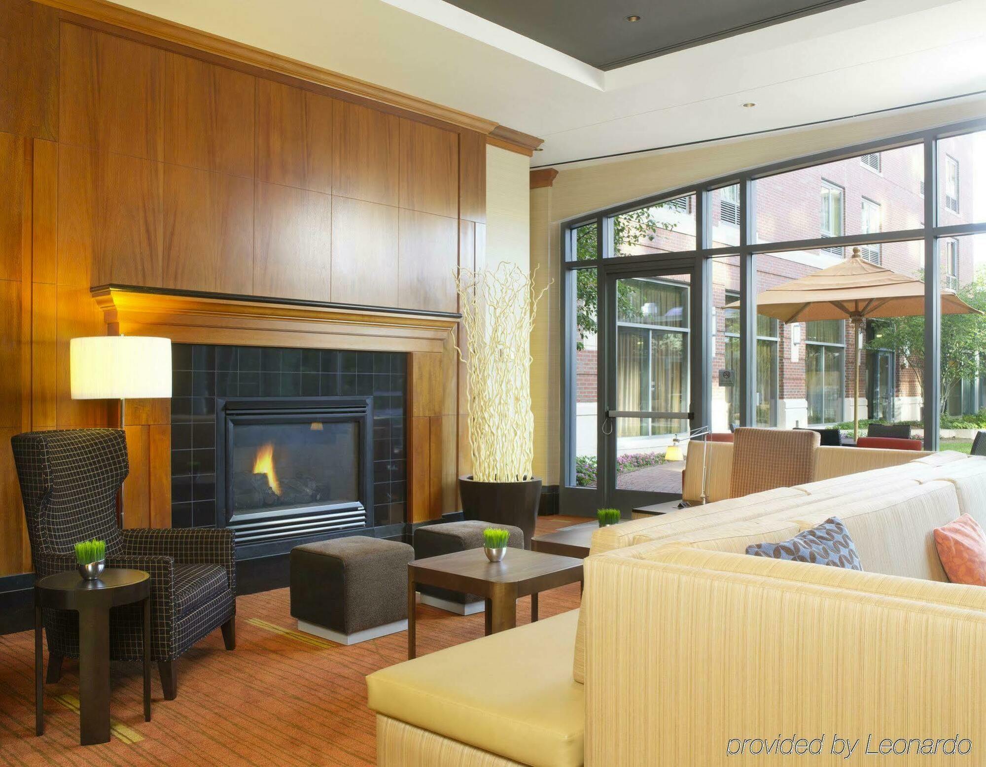 Courtyard By Marriott Boston Brookline